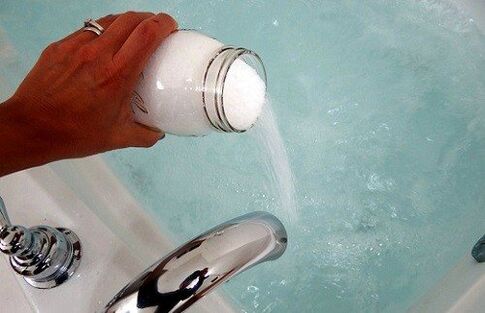 Bathing with soda